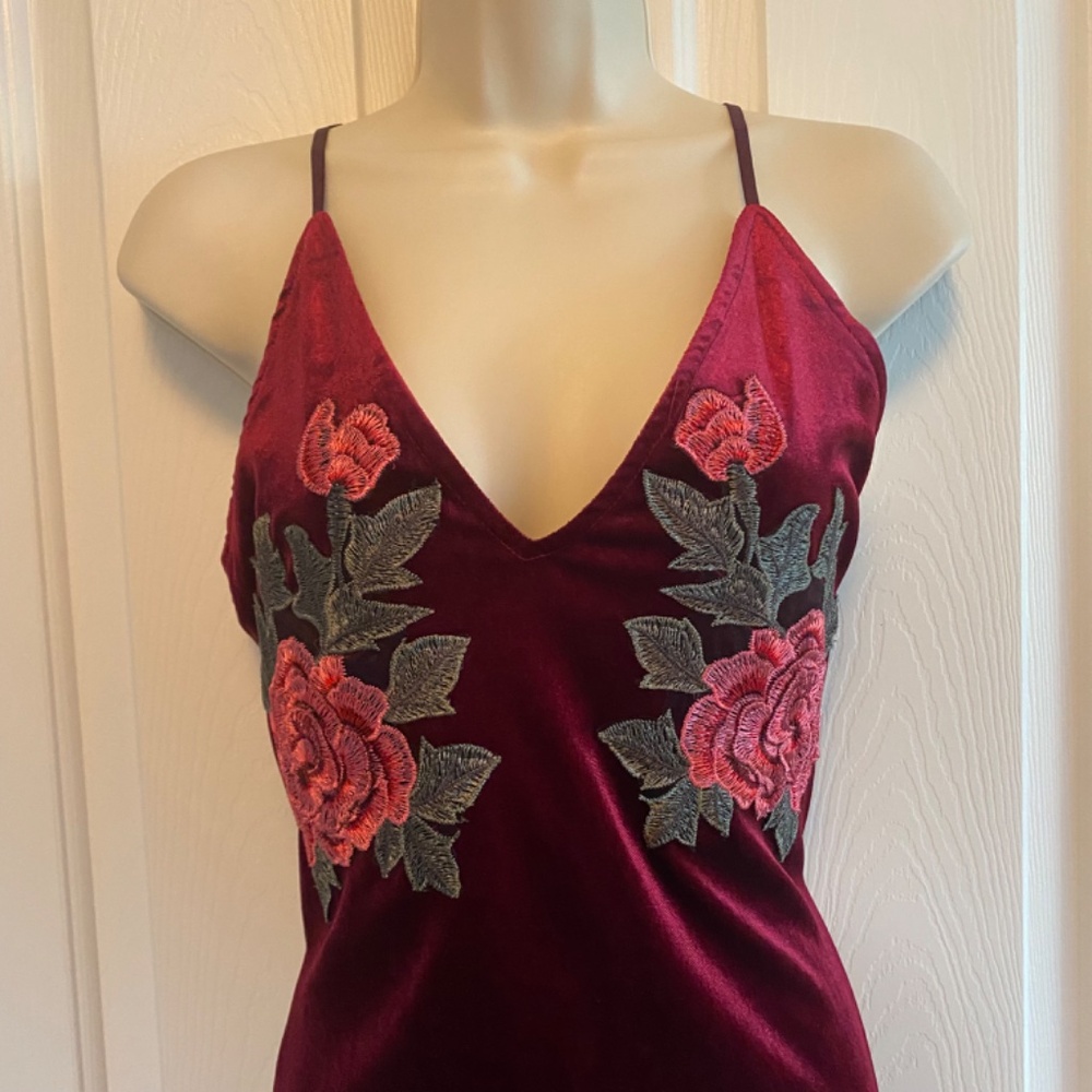 BUY 2 ITEMS & GET 1 FREE - K-T-O-O Burgundy Velvet Cocktail Dress Sz XL - NWOT - Picture 2 of 9